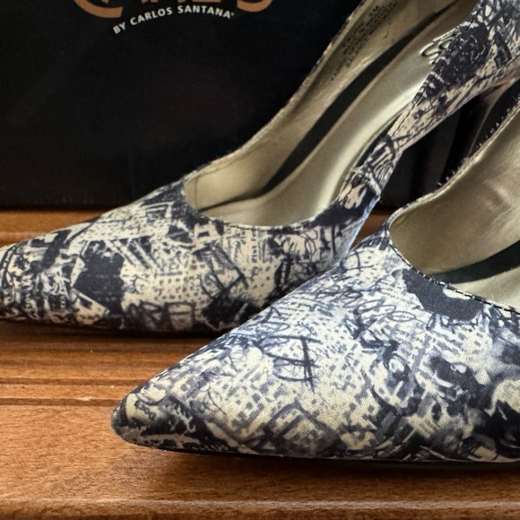 The “Carlos Santana” and his 1998 Milagro Foundation “Exude” Heels. - Picture 4 of 10